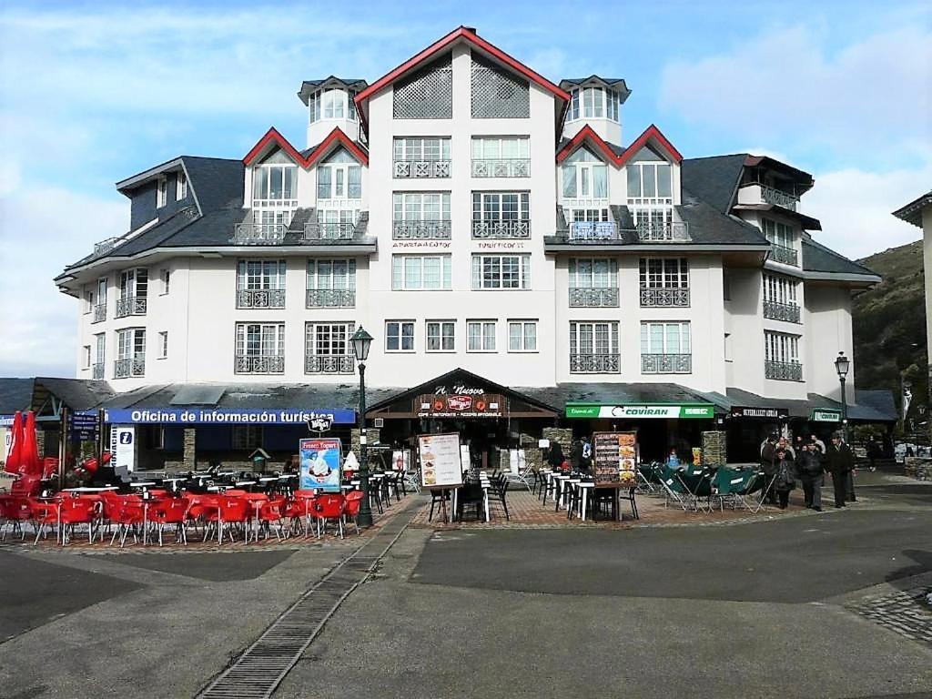 Ski & Snow Apartmentos By Todosierranevada - Plaza Principal Junto A Los Telecabinas シエラネバダ エクステリア 写真